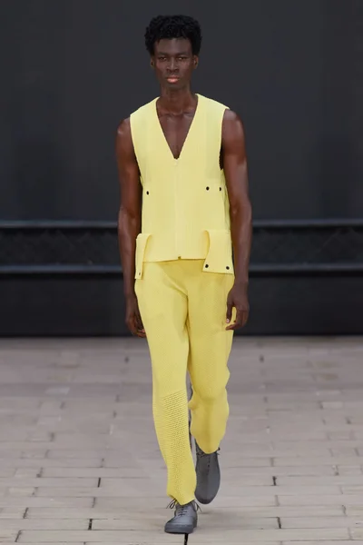 Look 6